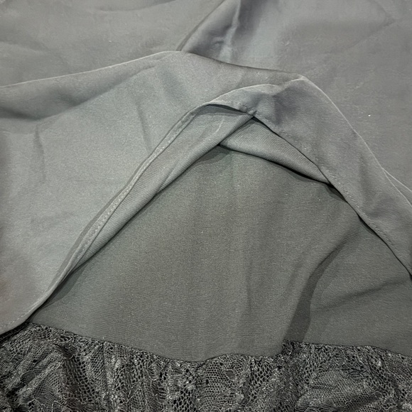 Zara Black Sleeveless Top with Lace Trim - Picture 2 of 5